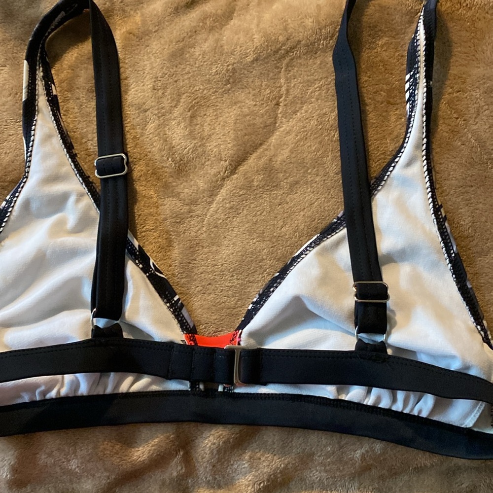 Bikini😘 - Picture 6 of 7